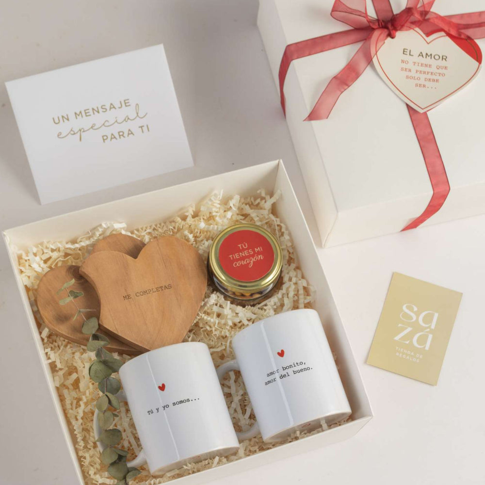 Set Amor Completo: Tazas Personalizadas & Brownies