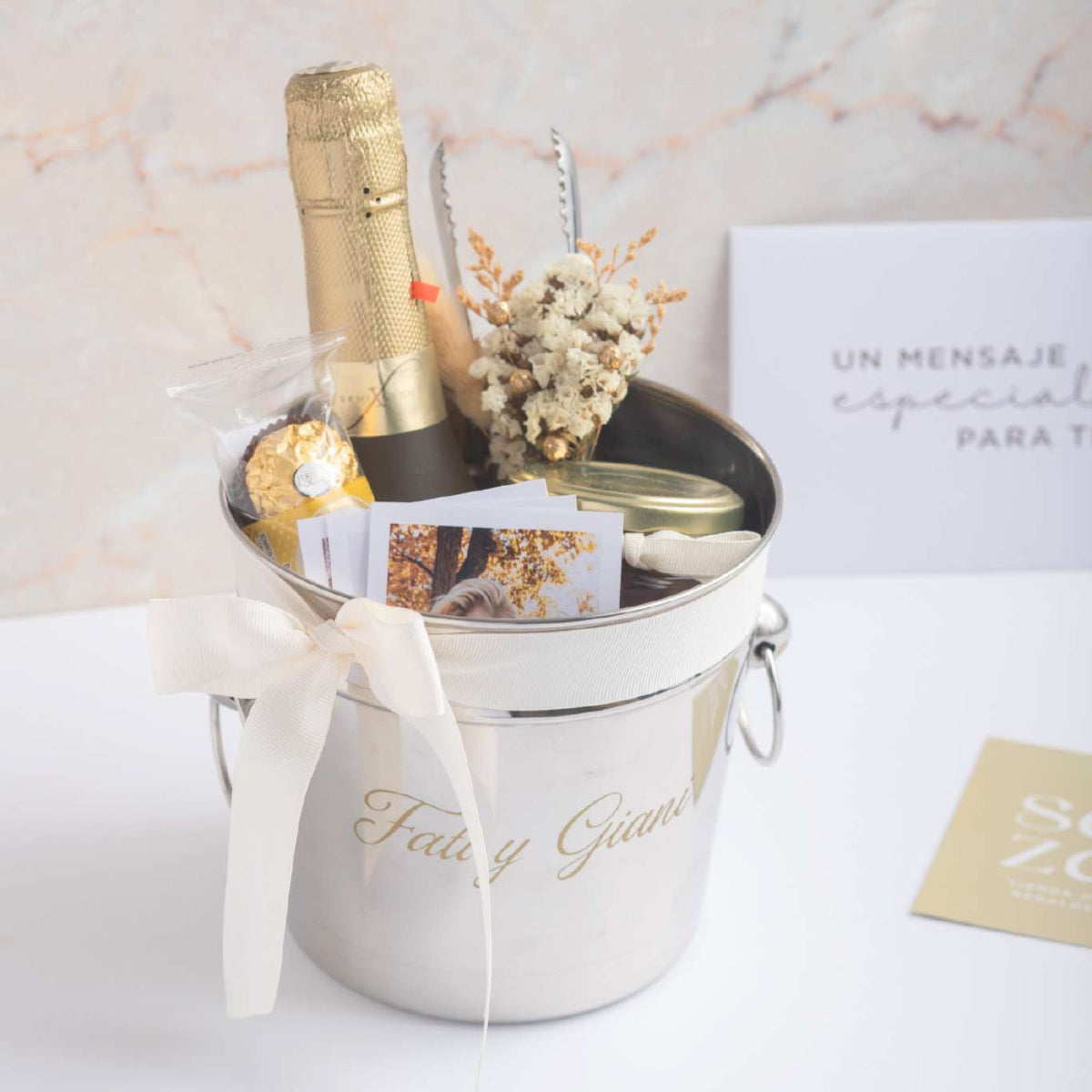 Pack Aniversario: Freixenet & Flores con Fotos Personalizadas