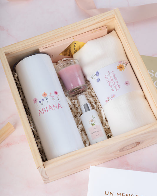 Pack Mujer: Termo Personalizado, Pashmina & Vela Aromática