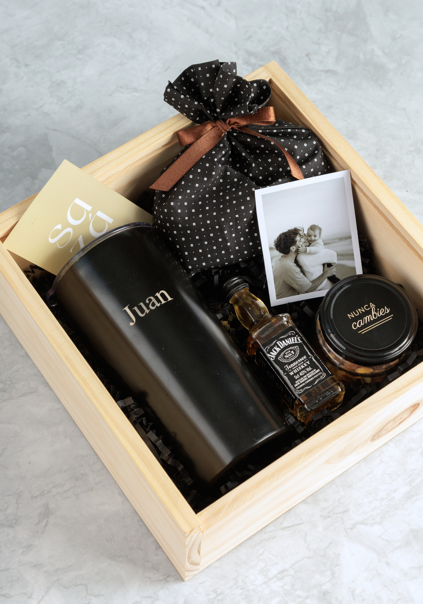 Refugio: Whiskey, Termo & Foto Personalizada