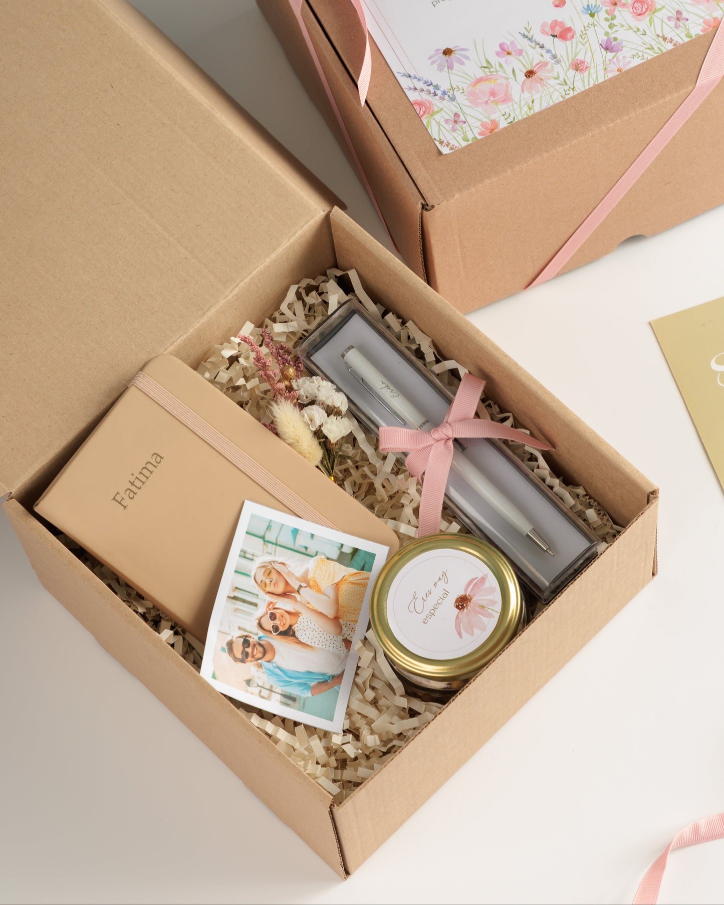 Box Sara: Frutos secos, Libreta & Lapicero Personalizado