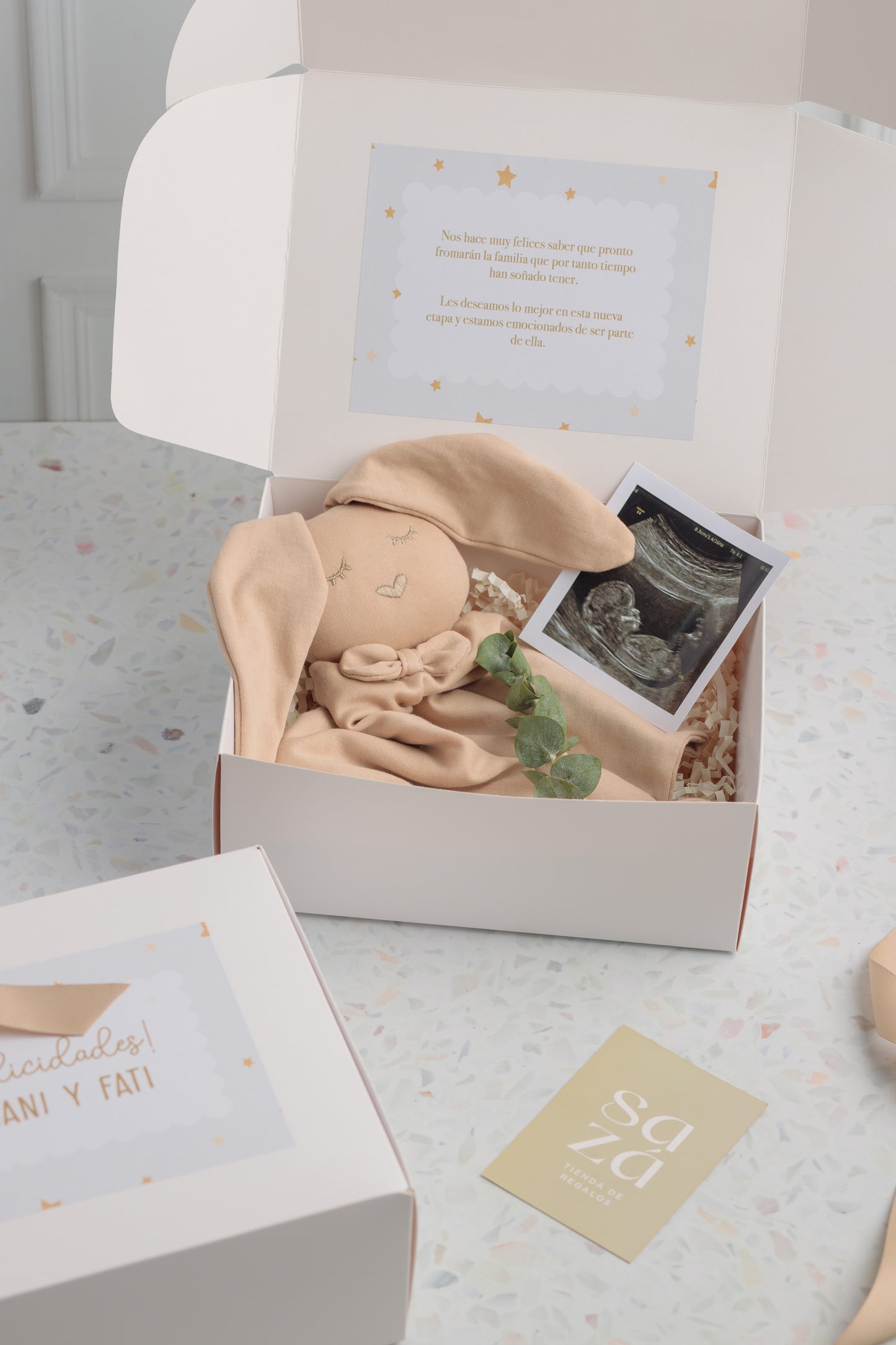 Box Bebé 01: Conejo de Apego & Foto Personalizada